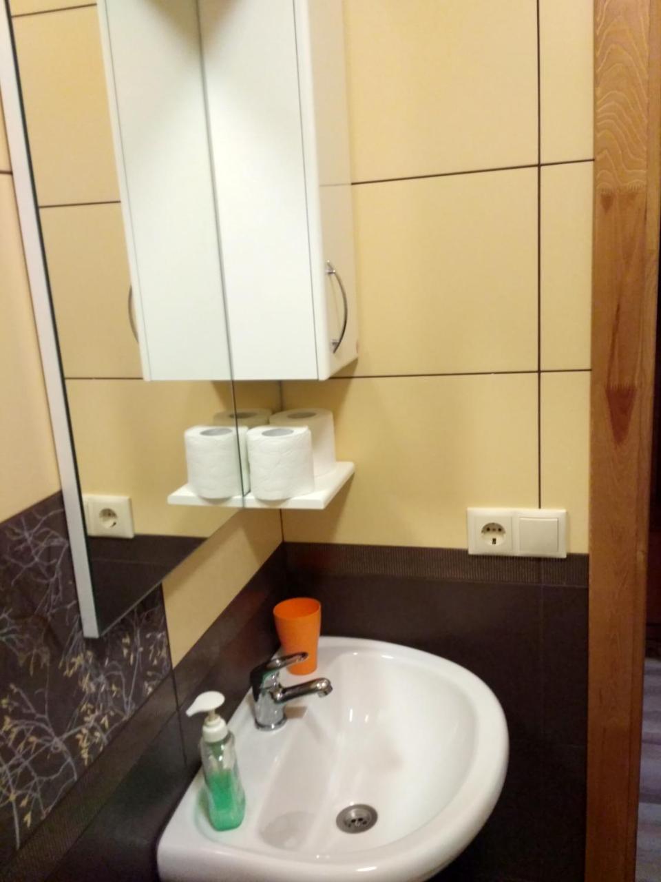 Atlant Hotel Ostroh Eksteriør billede